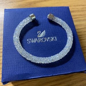 Crystal bangle bracelet